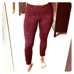 Lululemon size 6 legging